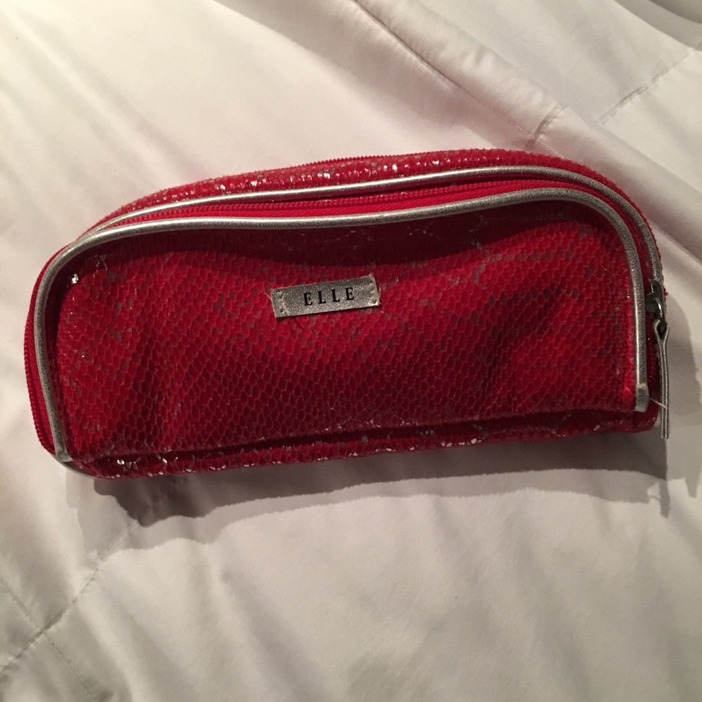 🛍4 makeup bags 🛍Victoria secret sequin, elle - Picture 6 of 7